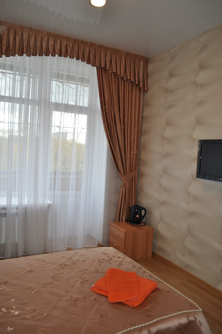 Гостиница Искож Киров-63