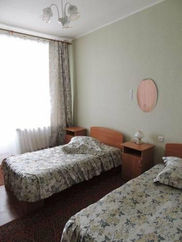 Гостиница Искож Киров-76