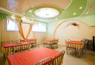 Гостиница Искож Киров-1