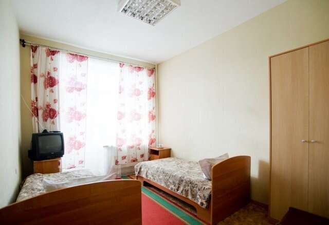 Гостиница Искож Киров-94