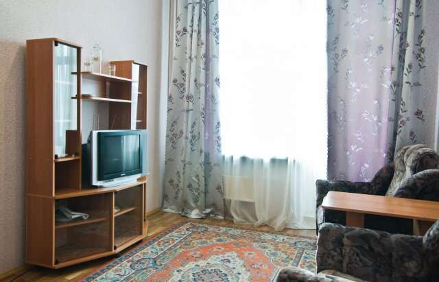 Гостиница Искож Киров-85