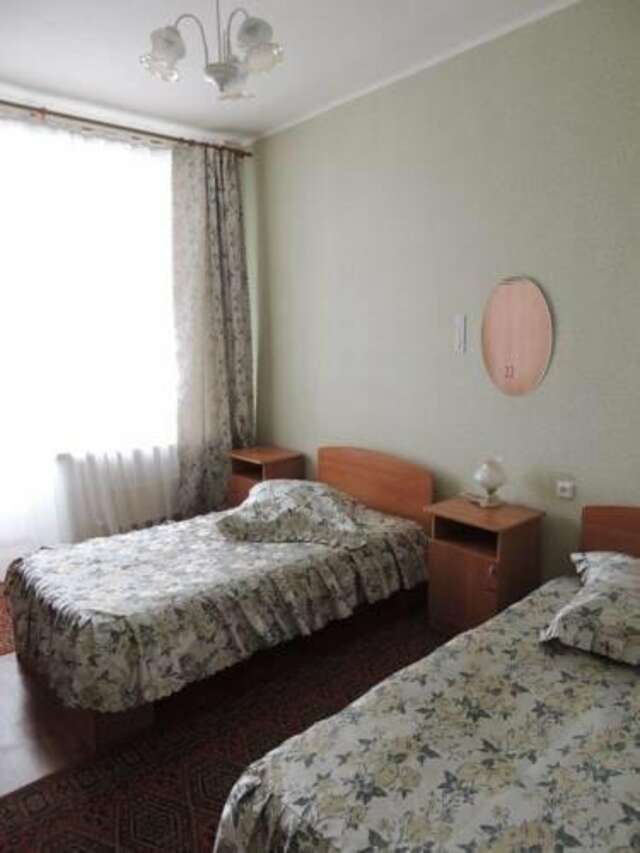 Гостиница Искож Киров-75