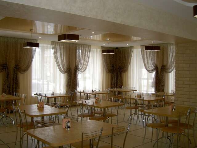 Гостиница Искож Киров-77